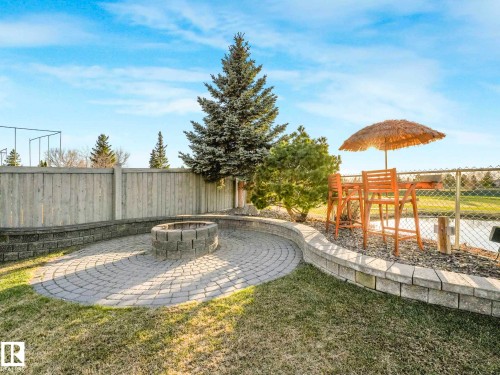 8908 208 Street, Edmonton, AB - Outdoor
