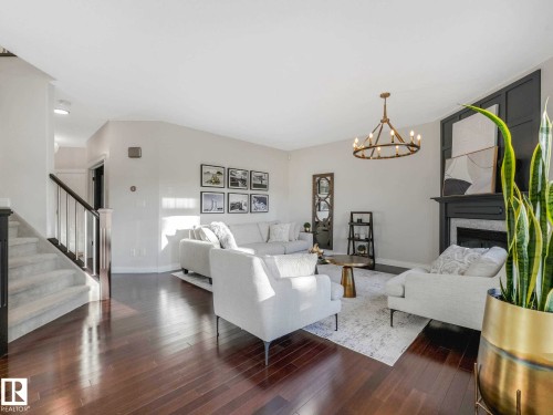 8908 208 Street, Edmonton, AB - Indoor Photo Showing Living Room