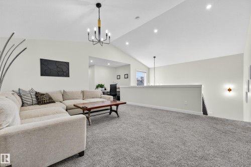 117 Kidd Crescent, Leduc, AB - Indoor Photo Showing Living Room
