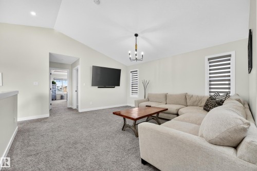 117 Kidd Crescent, Leduc, AB - Indoor Photo Showing Living Room