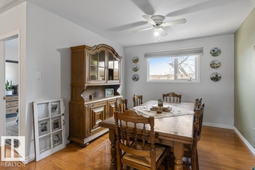 23 Maple Drive, St. Albert, AB - Indoor Photo Showing Dining Room