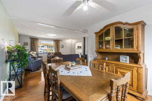 23 Maple Drive, St. Albert, AB - Indoor Photo Showing Dining Room
