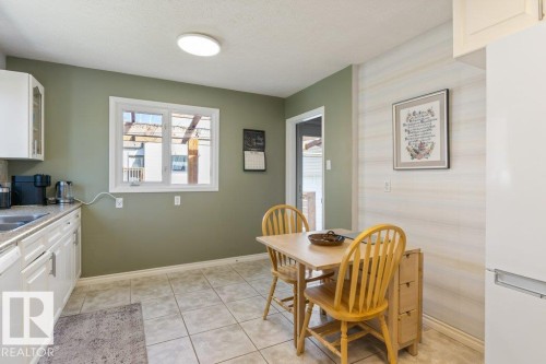 23 Maple Drive, St. Albert, AB - Indoor