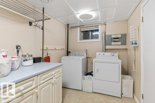 23 Maple Drive, St. Albert, AB - Indoor Photo Showing Laundry Room