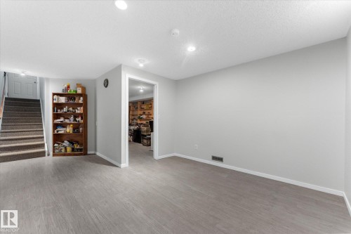 4520 54 Avenue, Leduc, AB - Indoor Photo Showing Other Room