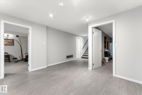 4520 54 Avenue, Leduc, AB - Indoor Photo Showing Other Room
