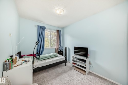 10711A 95 Street, Edmonton, AB - Indoor Photo Showing Bedroom