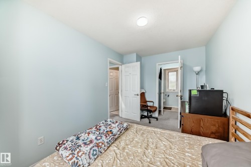 10711A 95 Street, Edmonton, AB - Indoor Photo Showing Bedroom