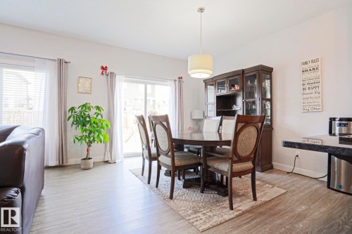 7314 Edgemont Way, Edmonton, AB - Indoor Photo Showing Dining Room