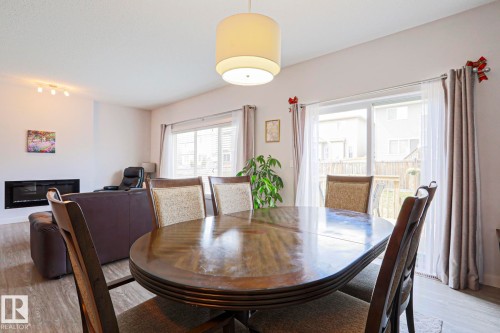 7314 Edgemont Way, Edmonton, AB - Indoor Photo Showing Dining Room