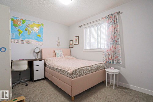 7314 Edgemont Way, Edmonton, AB - Indoor Photo Showing Bedroom