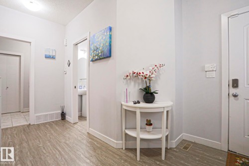 7314 Edgemont Way, Edmonton, AB - Indoor Photo Showing Other Room