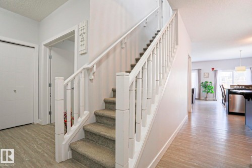 7314 Edgemont Way, Edmonton, AB - Indoor Photo Showing Other Room