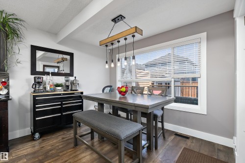 6306 60 Avenue, Beaumont, AB - Indoor Photo Showing Dining Room