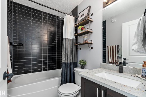 6306 60 Avenue, Beaumont, AB - Indoor Photo Showing Bathroom