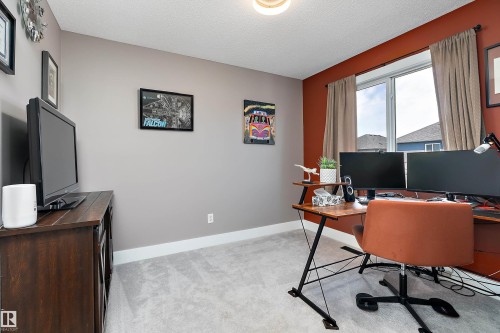 6306 60 Avenue, Beaumont, AB - Indoor Photo Showing Office