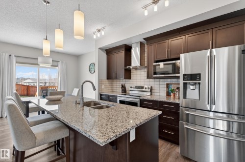 934 Berg Place, Leduc, AB - Indoor Photo Showing Kitchen With Stainless Steel Kitchen With Double Sink With Upgraded Kitchen