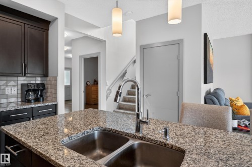 934 Berg Place, Leduc, AB - Indoor Photo Showing Kitchen With Double Sink With Upgraded Kitchen