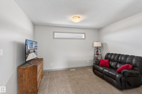 934 Berg Place, Leduc, AB - Indoor