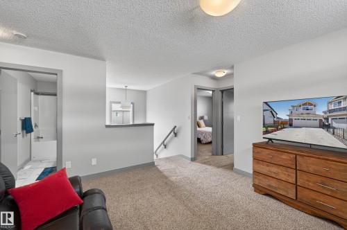 934 Berg Place, Leduc, AB - Indoor