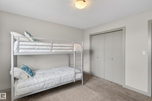934 Berg Place, Leduc, AB - Indoor Photo Showing Bedroom