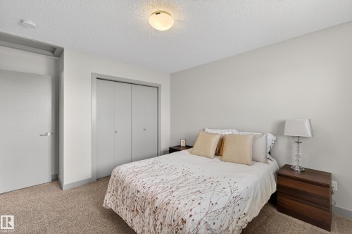 934 Berg Place, Leduc, AB - Indoor Photo Showing Bedroom