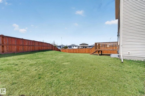 934 Berg Place, Leduc, AB - Outdoor