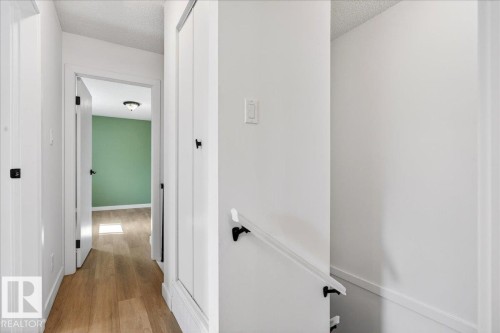 114 Kaskitayo Court, Edmonton, AB - Indoor Photo Showing Other Room