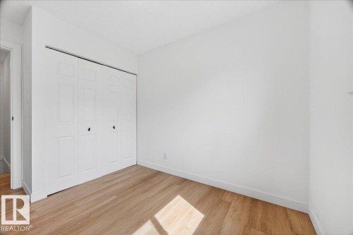 114 Kaskitayo Court, Edmonton, AB - Indoor Photo Showing Other Room