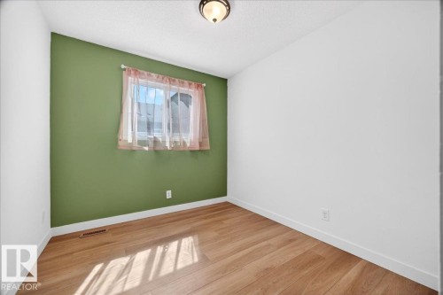 114 Kaskitayo Court, Edmonton, AB - Indoor Photo Showing Other Room