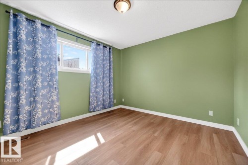 114 Kaskitayo Court, Edmonton, AB - Indoor Photo Showing Other Room