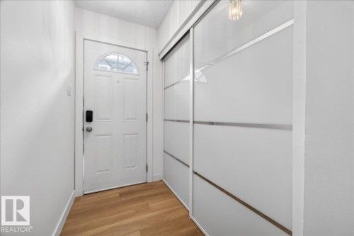 114 Kaskitayo Court, Edmonton, AB - Indoor Photo Showing Other Room