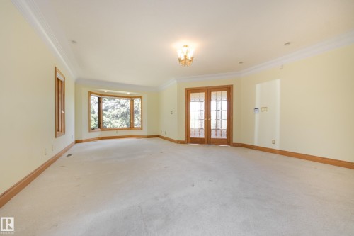 18 Westbrook Drive, Edmonton, AB - Indoor Photo Showing Other Room