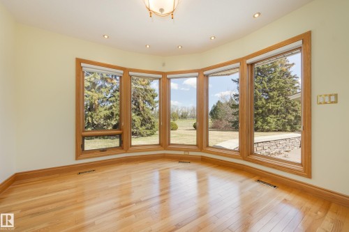 18 Westbrook Drive, Edmonton, AB - Indoor Photo Showing Other Room