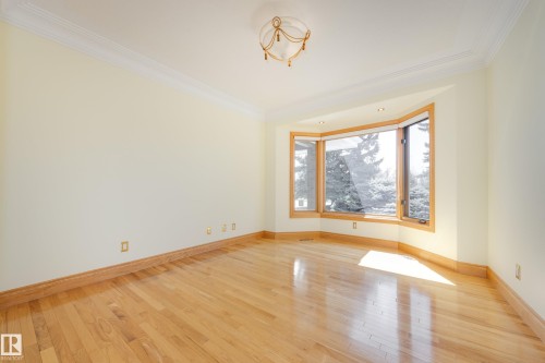 18 Westbrook Drive, Edmonton, AB - Indoor Photo Showing Other Room
