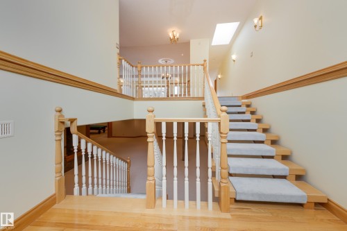 18 Westbrook Drive, Edmonton, AB - Indoor Photo Showing Other Room