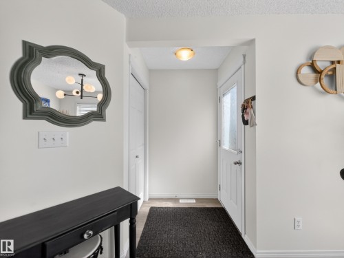 5576 Stevens Crescent Nw, Edmonton, AB - Indoor Photo Showing Other Room
