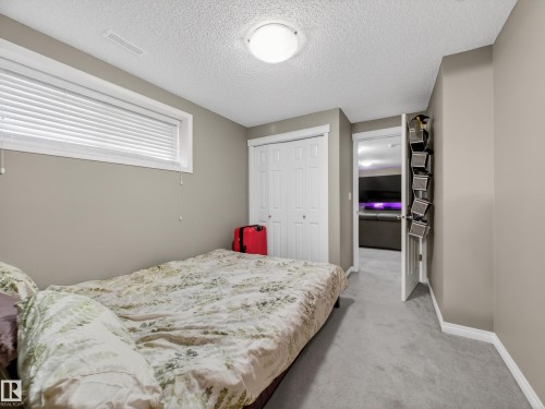 5576 Stevens Crescent Nw, Edmonton, AB - Indoor Photo Showing Bedroom