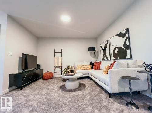 56 Gambel Loop, Spruce Grove, AB - Indoor