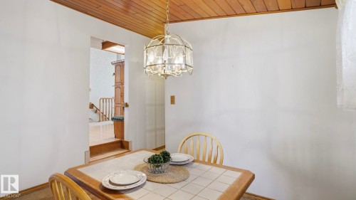 16024 78A Avenue, Edmonton, AB - Indoor Photo Showing Dining Room