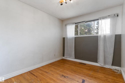 13208 128 Avenue, Edmonton, AB - Indoor Photo Showing Other Room