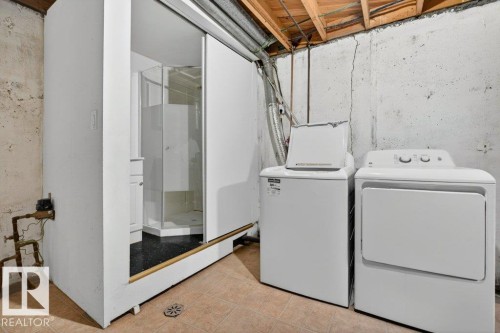 3E Twin Terrace, Edmonton, AB - Indoor Photo Showing Laundry Room