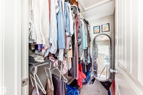 Image quality insufficient for description - 10519 114 Avenue, Edmonton, AB - Indoor With Storage