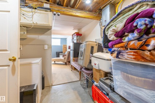 1712 Turvey Bend, Edmonton, AB - Indoor