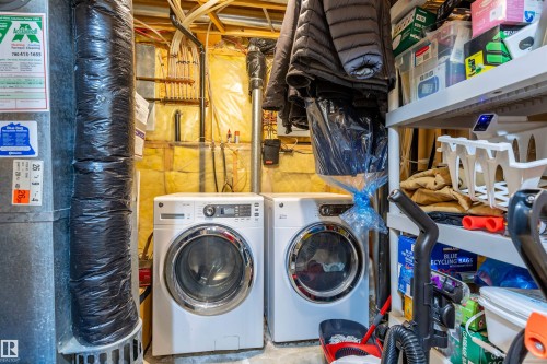 1712 Turvey Bend, Edmonton, AB - Indoor Photo Showing Laundry Room