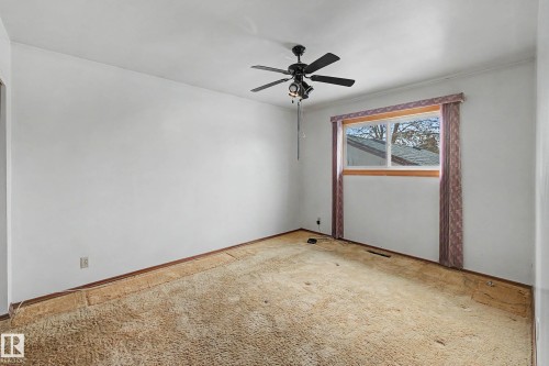 13041 82 Street, Edmonton, AB - Indoor Photo Showing Other Room