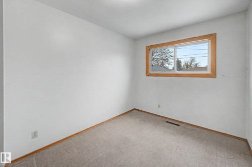 13041 82 Street, Edmonton, AB - Indoor Photo Showing Other Room