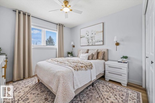 9347 180A Avenue, Edmonton, AB - Indoor Photo Showing Bedroom