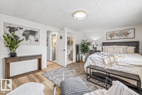 9347 180A Avenue, Edmonton, AB - Indoor Photo Showing Bedroom