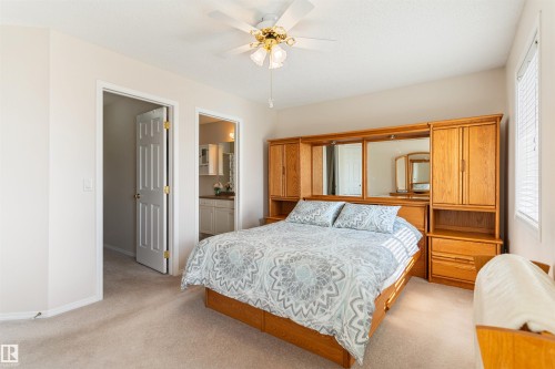 26 11 Hunchak Way, St. Albert, AB - Indoor Photo Showing Bedroom
